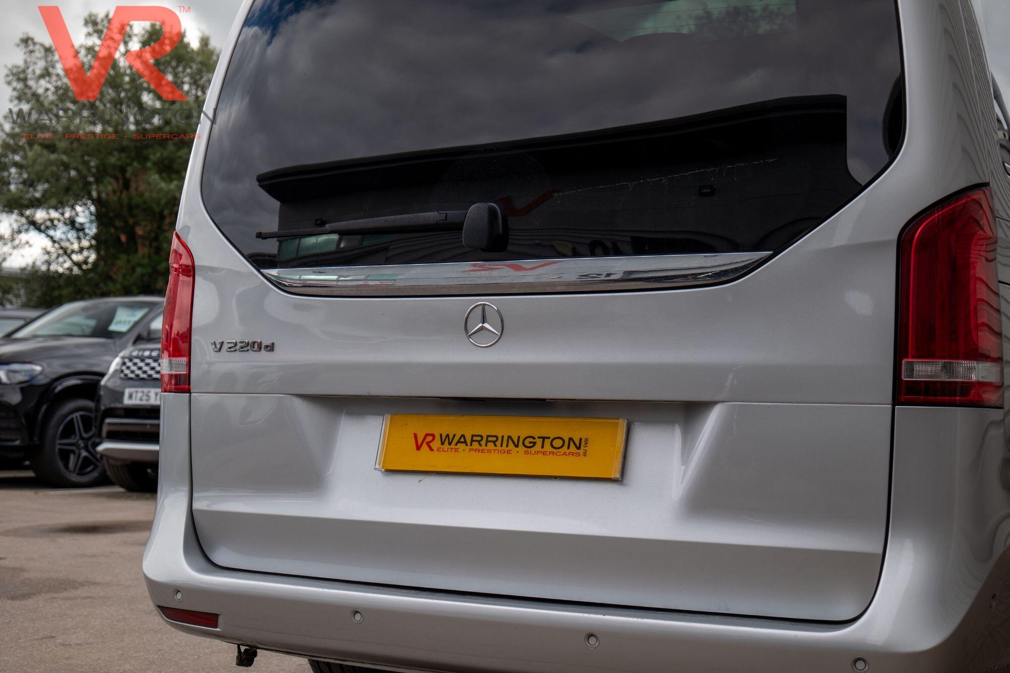 Mercedes-Benz V Class view 41