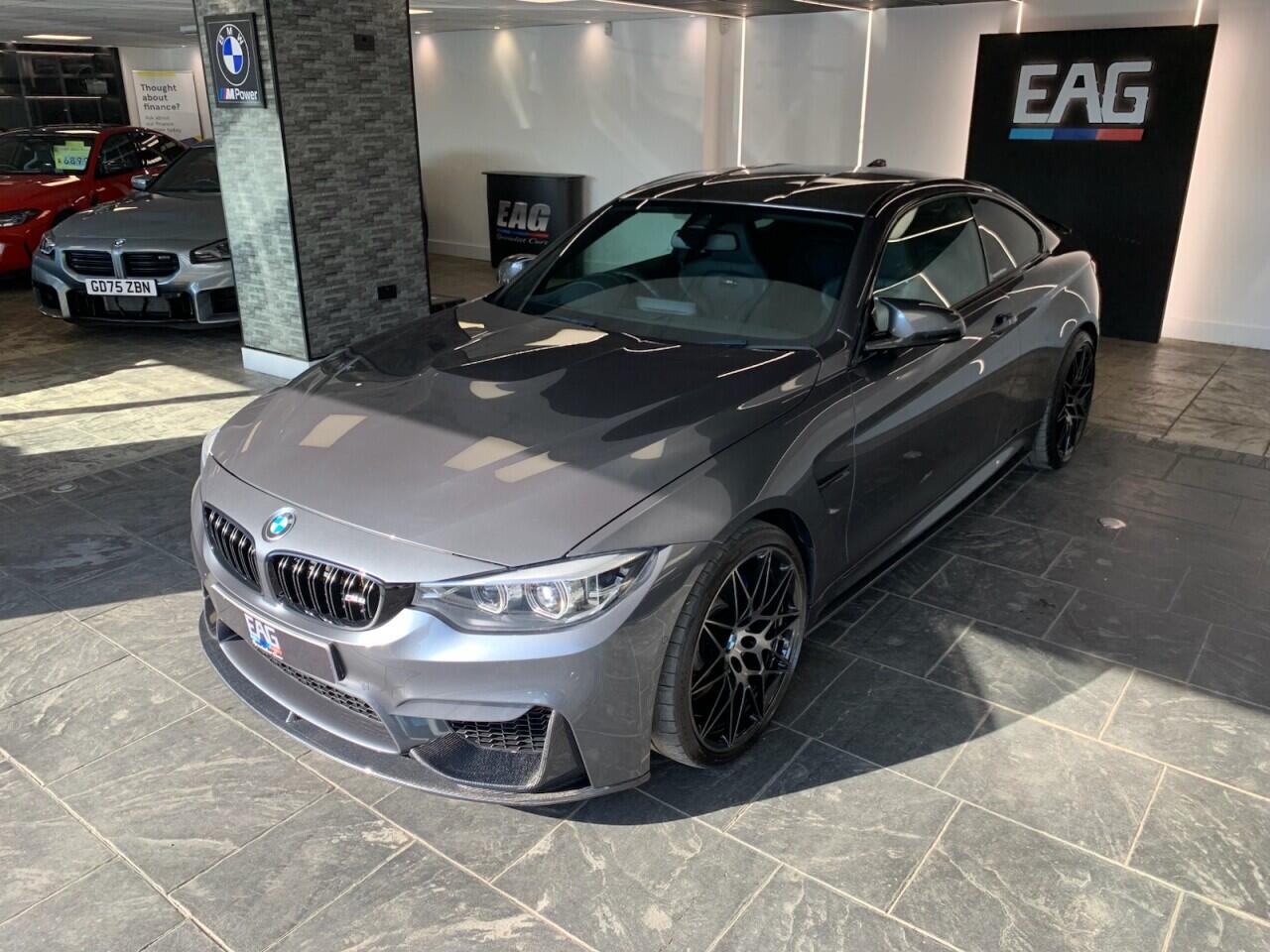 BMW M4 view 11