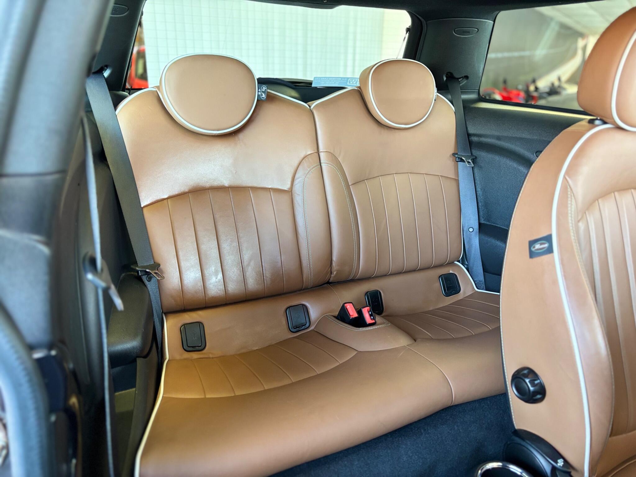 Mini Hatch view 14