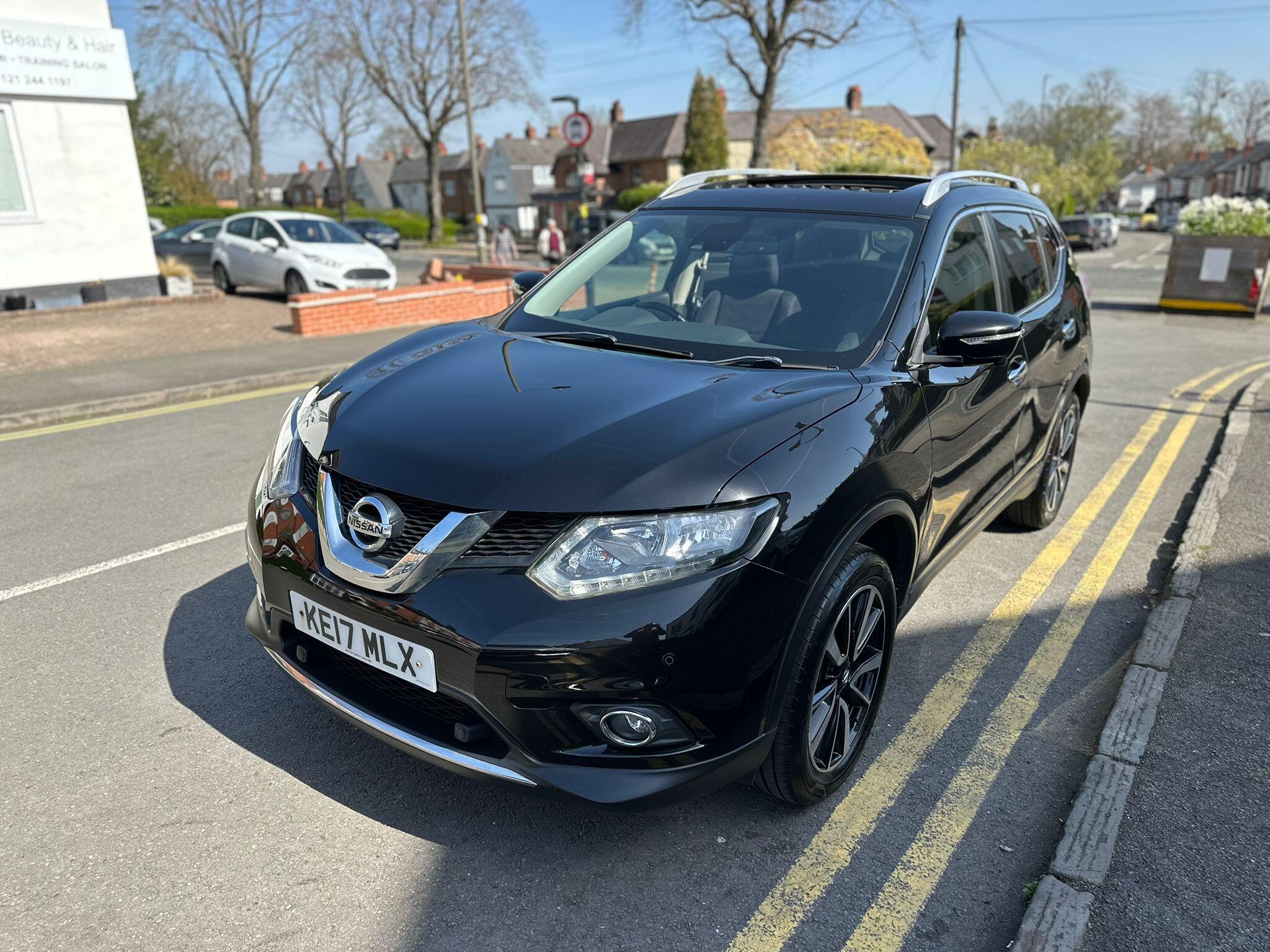 Nissan X-Trail view 4