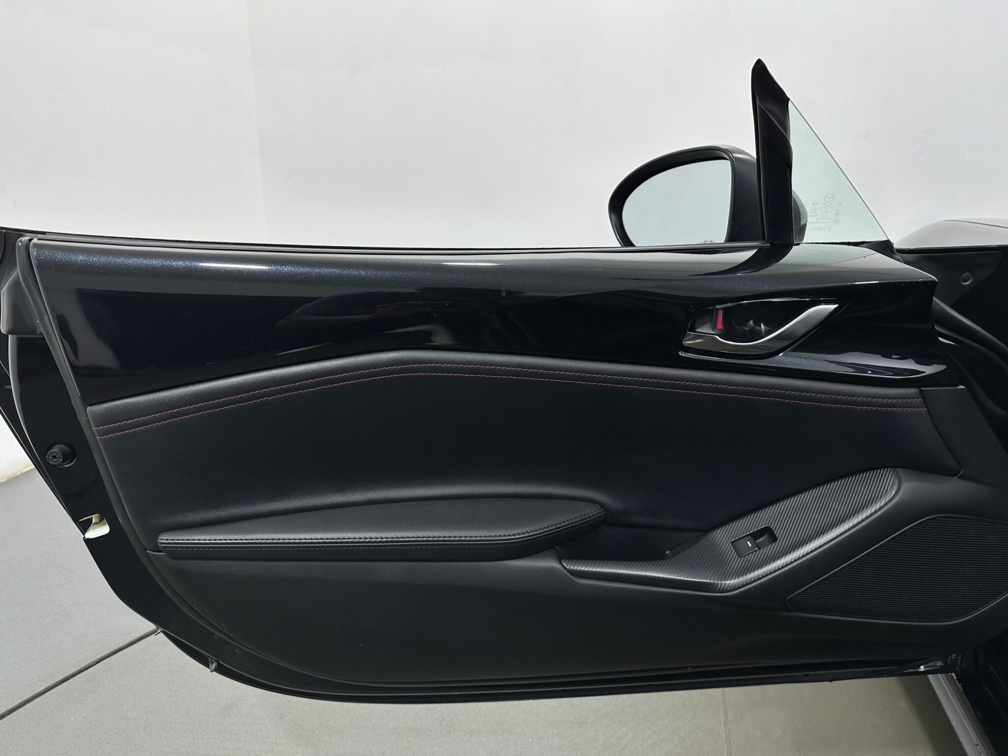 Mazda MX-5 view 37