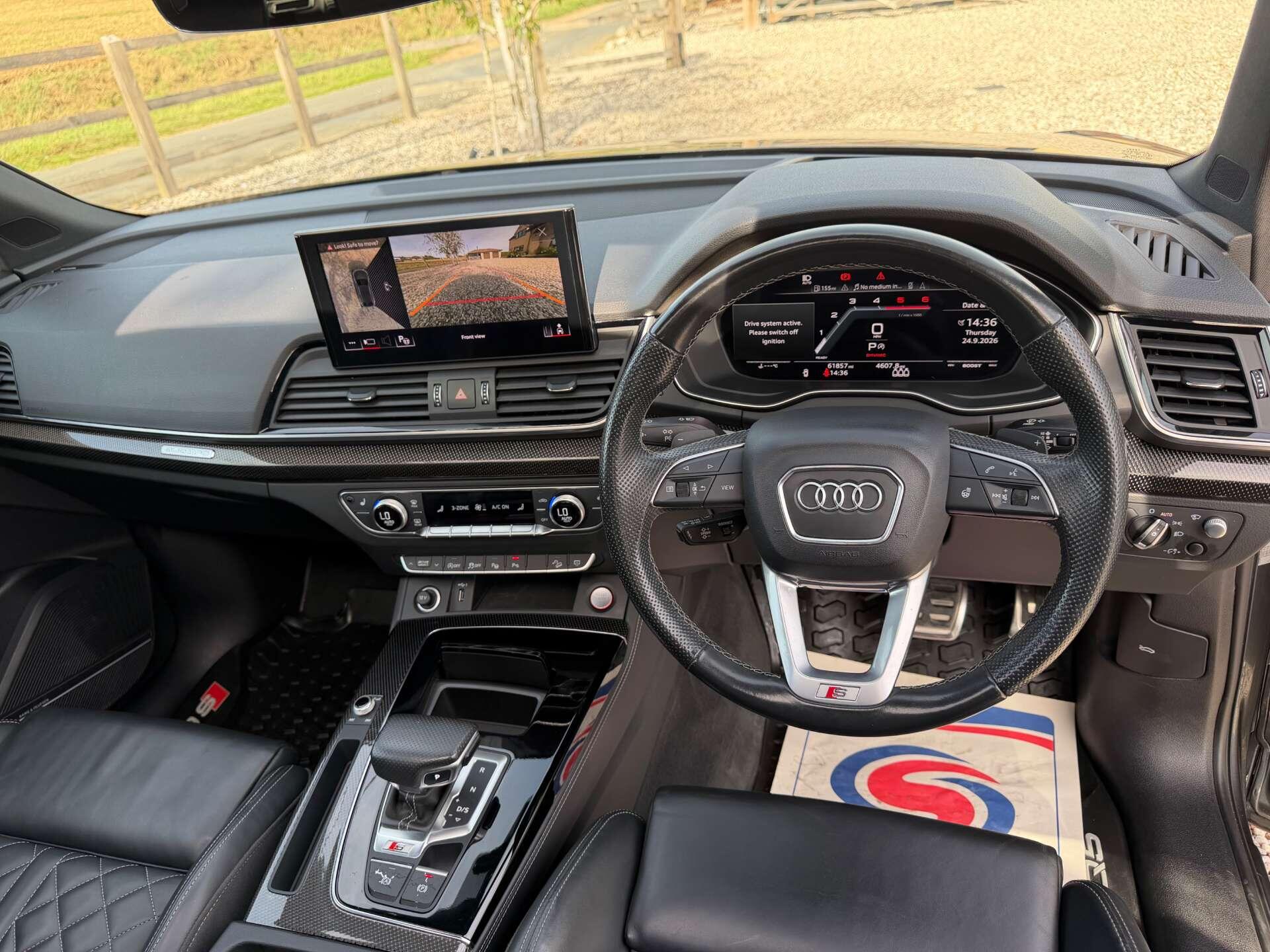 Audi SQ5 view 19