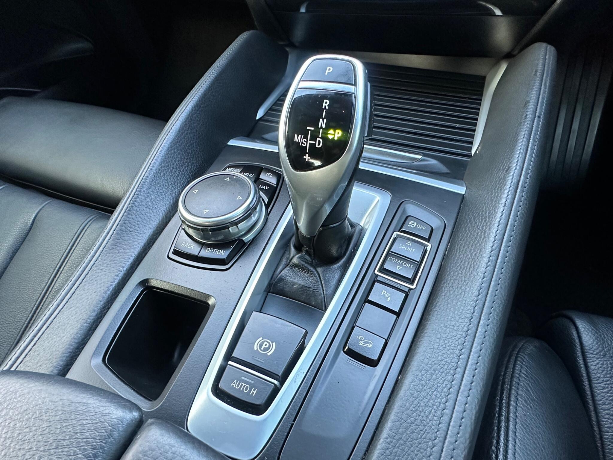 BMW X6 view 61