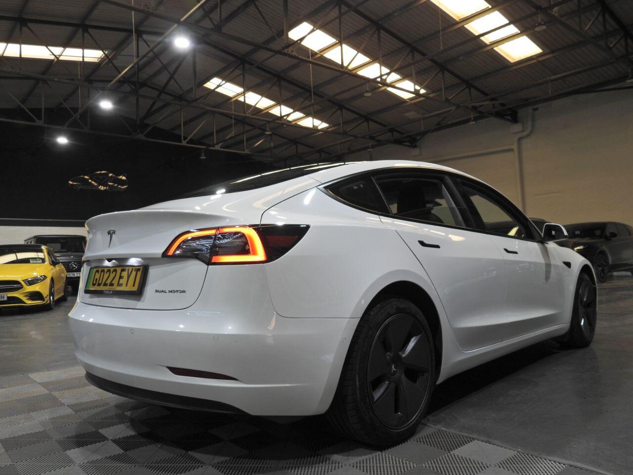 Tesla Model 3 view 16