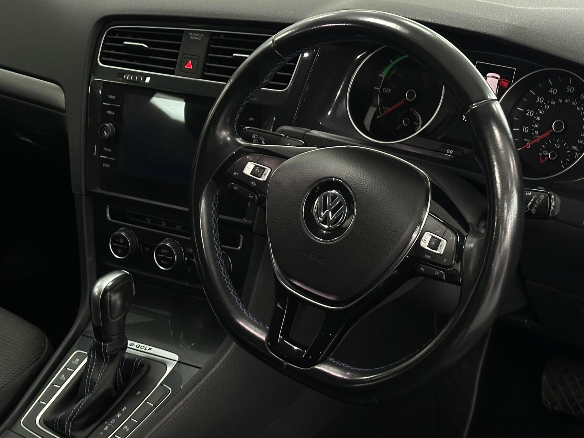 Volkswagen E-Golf view 15