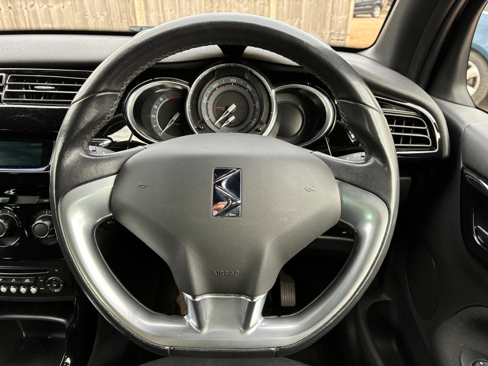 Citroen DS3 view 17