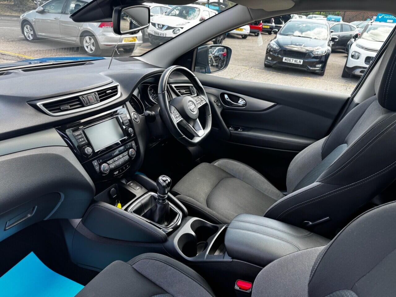 Nissan Qashqai view 3