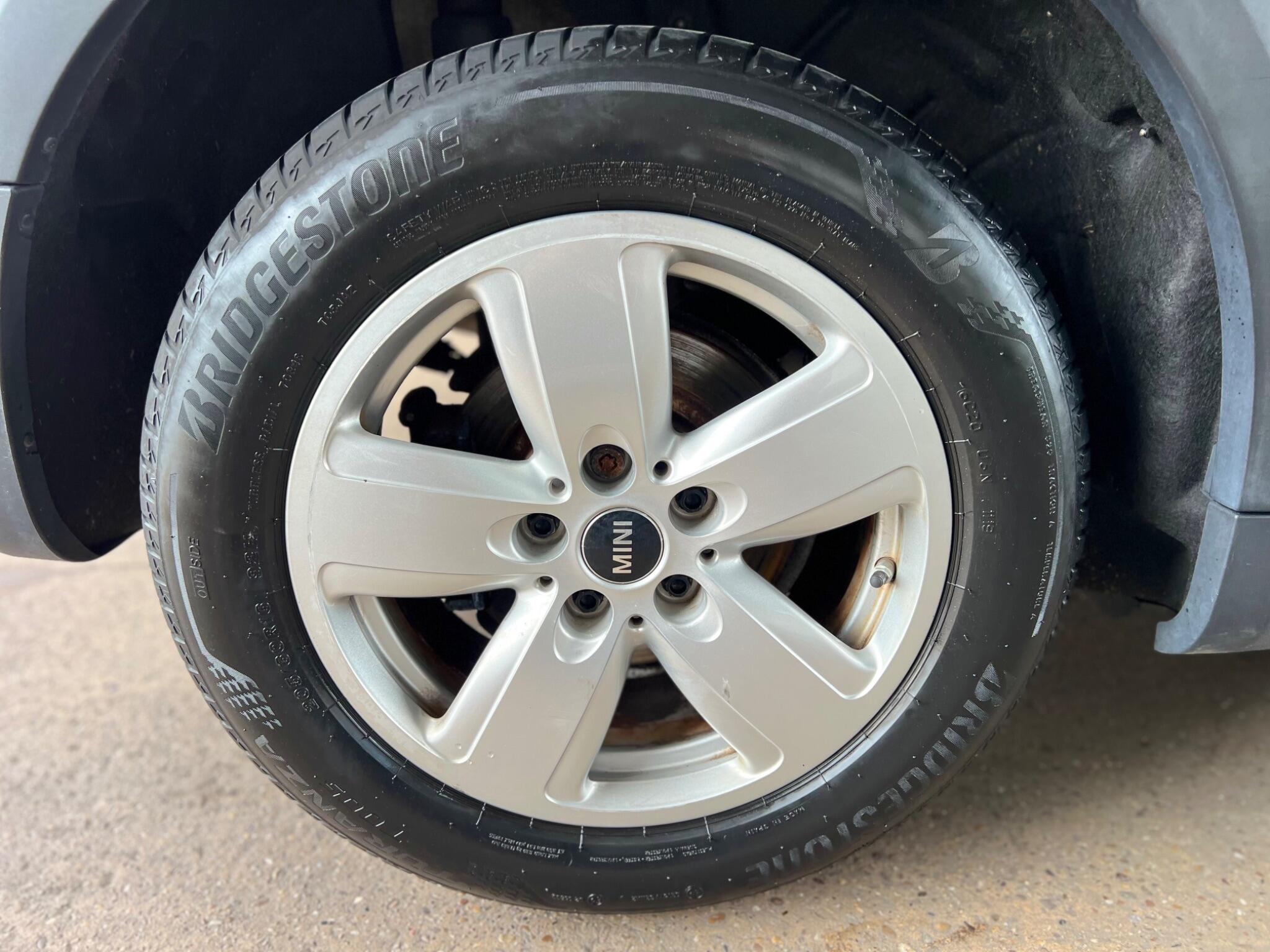Mini Countryman view 17