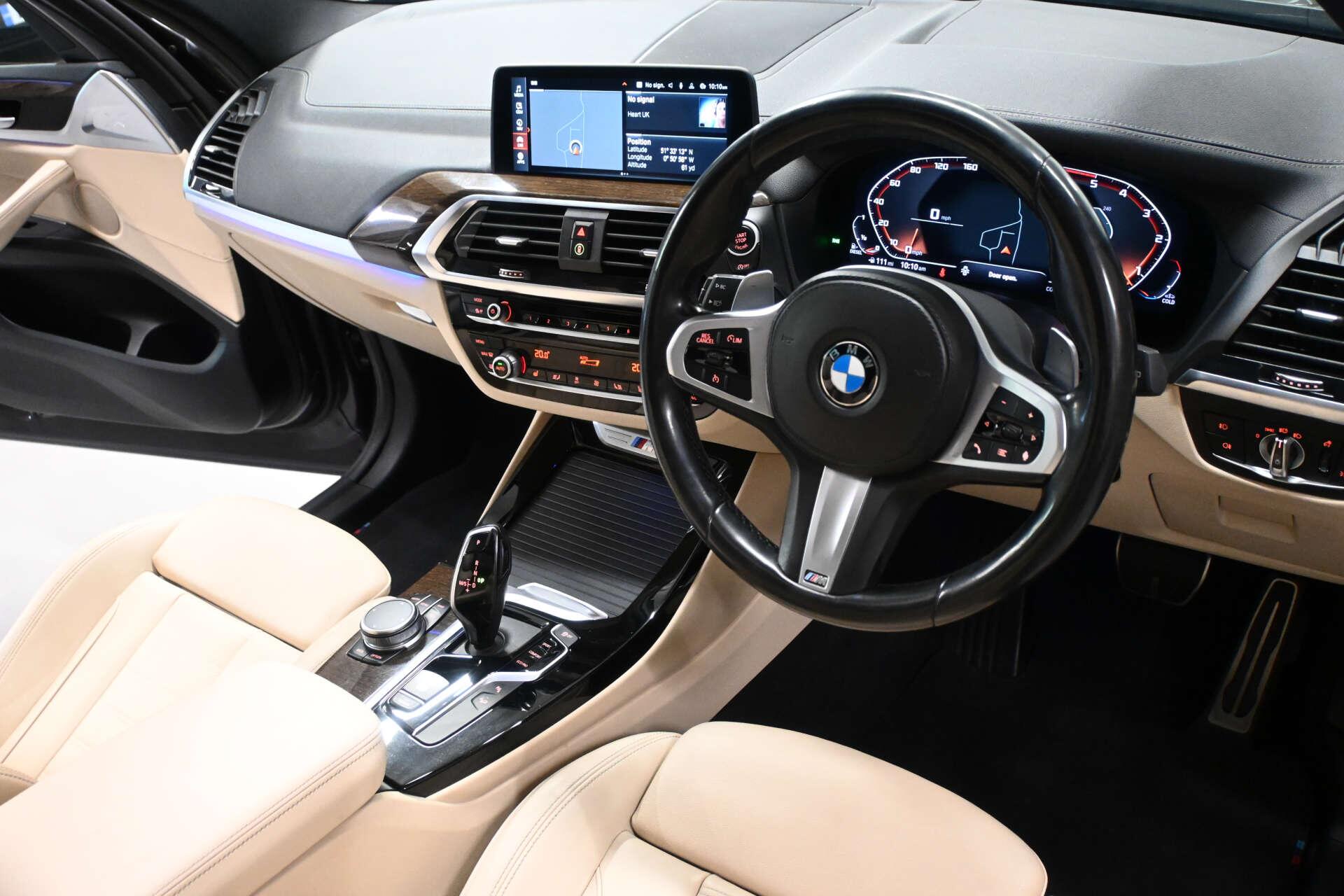 BMW X3 view 11
