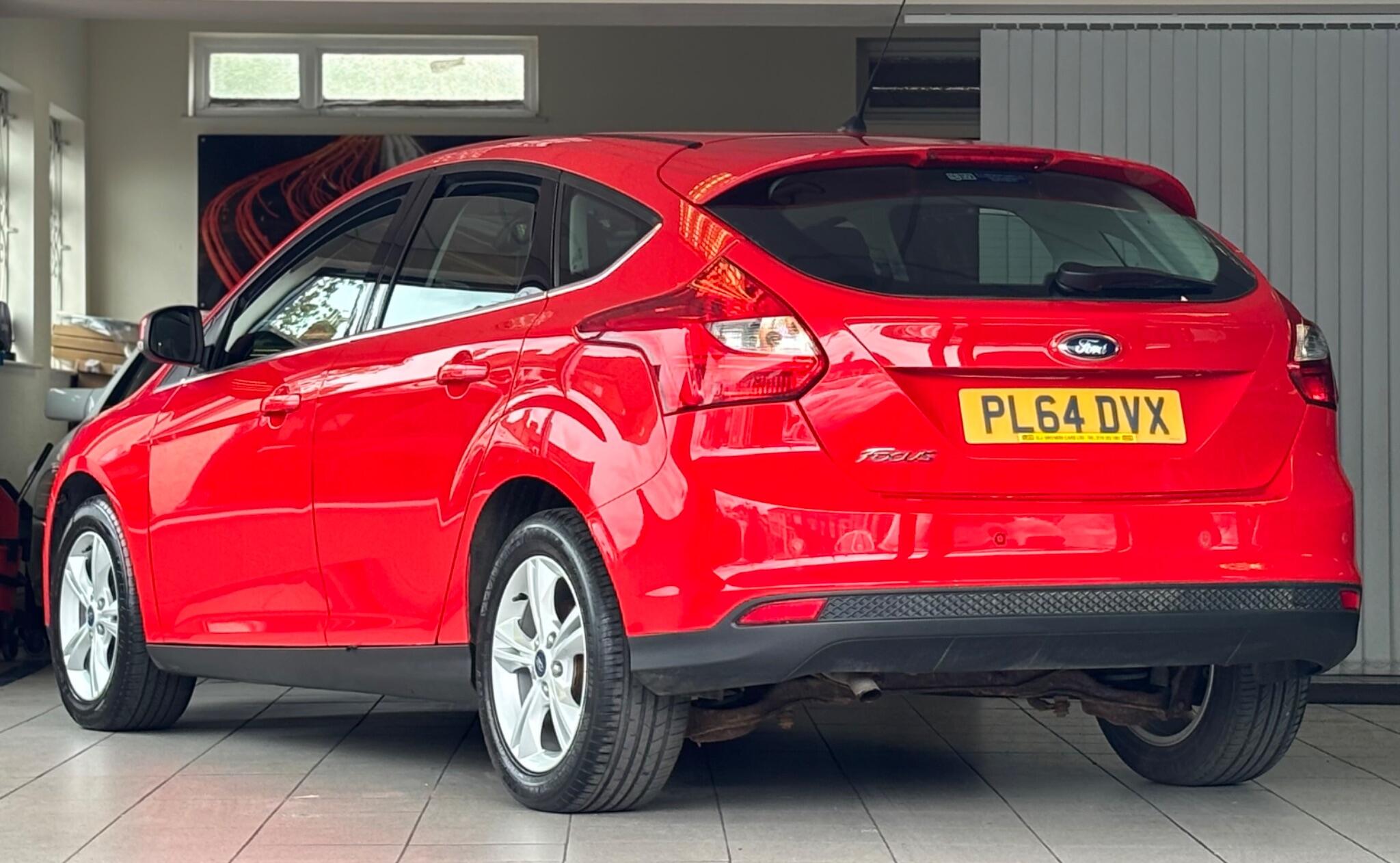 Ford Focus view 4
