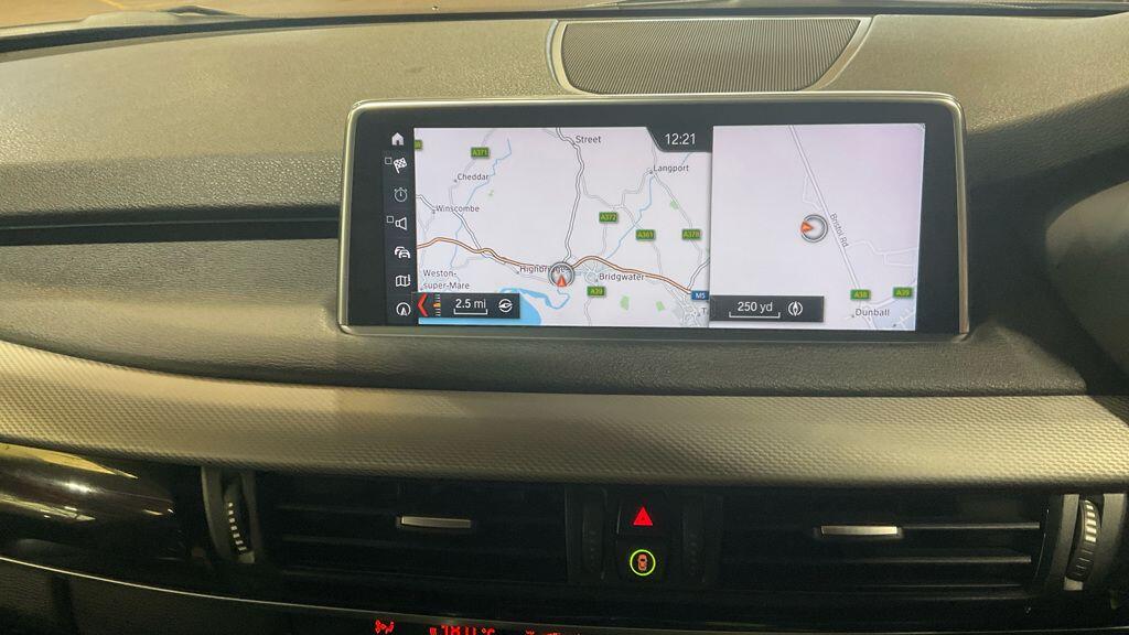 BMW X5 view 5