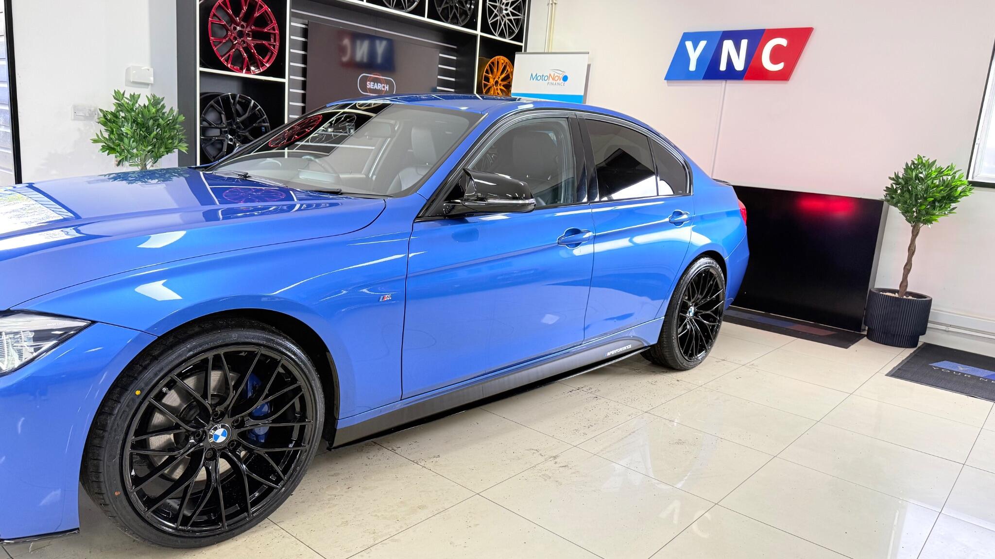 BMW 3 Series view 19