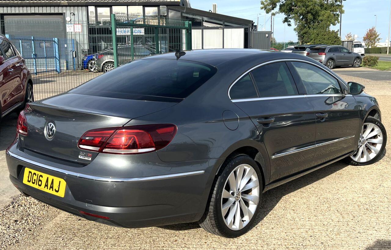 Volkswagen CC view 3