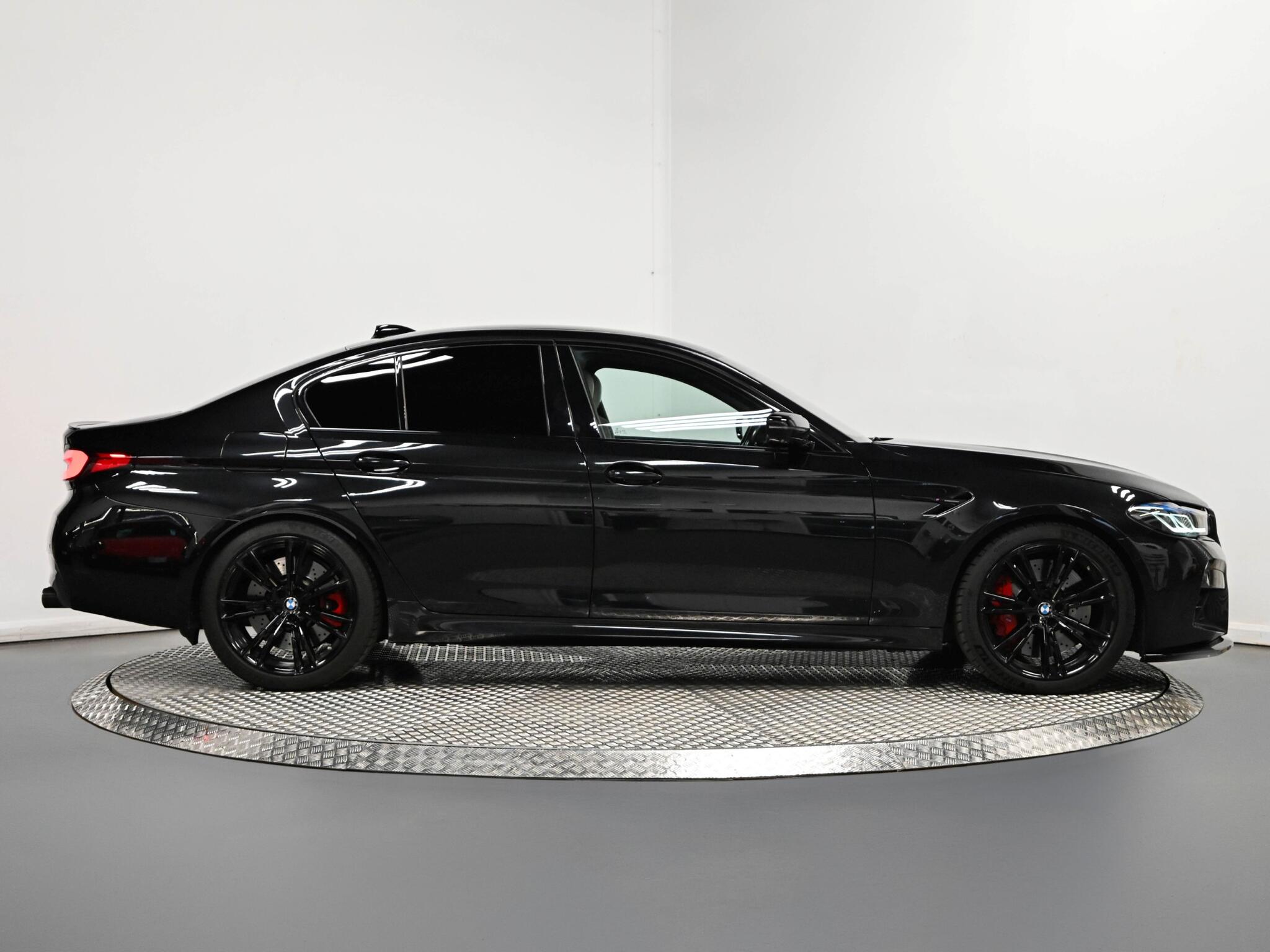 BMW M5 view 54
