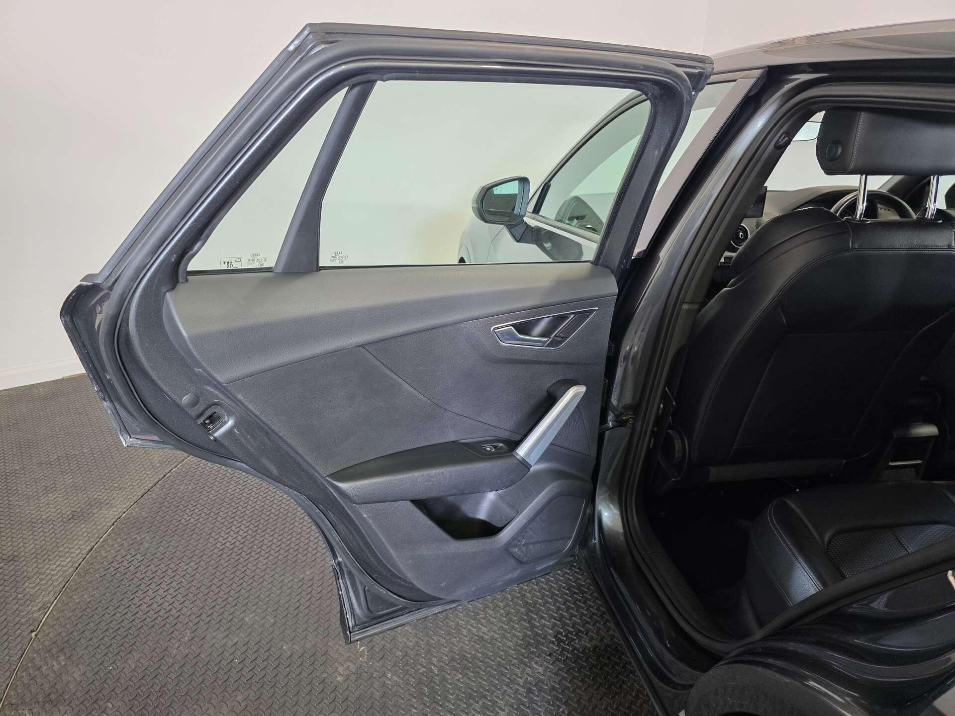 Audi Q2 view 44