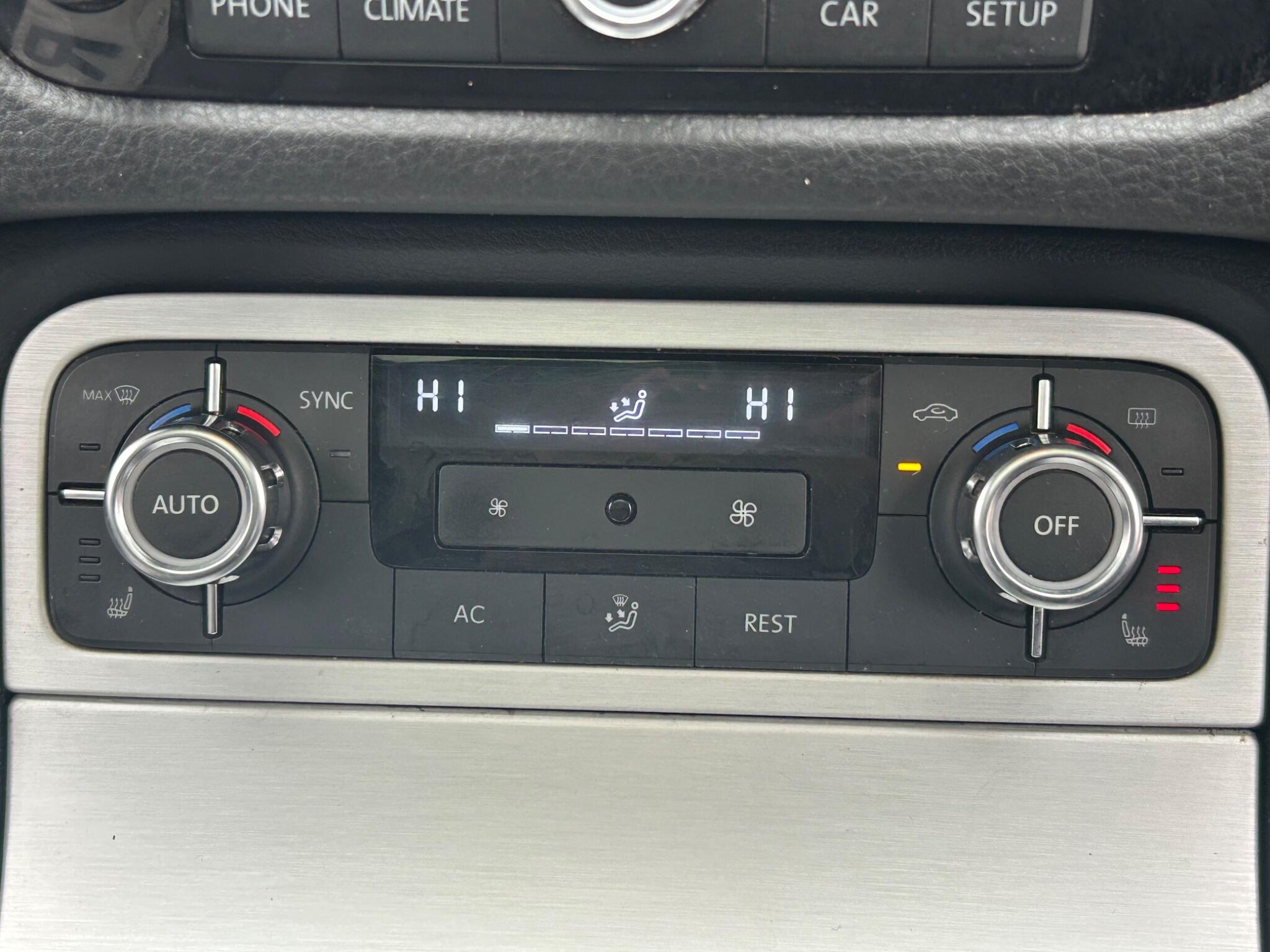 Volkswagen Touareg view 46