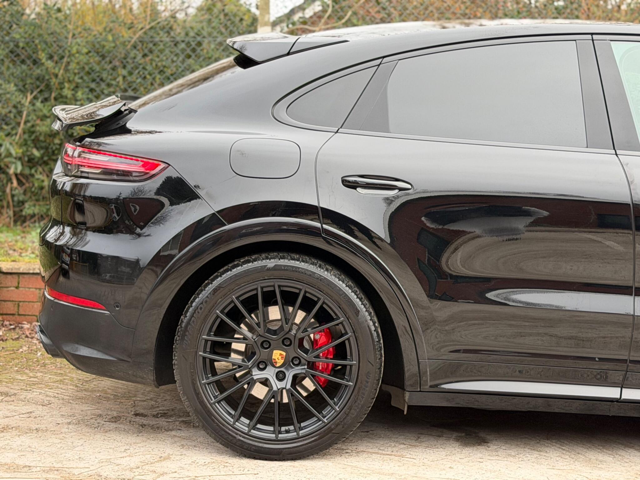 Porsche Cayenne view 44