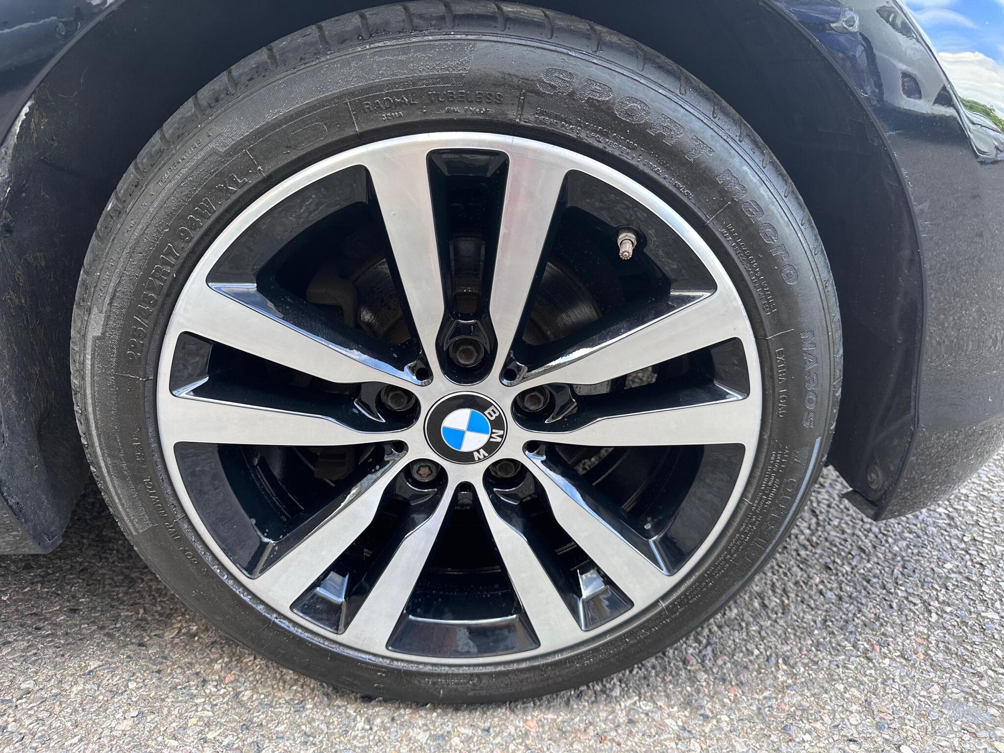 BMW 1 Series view 28