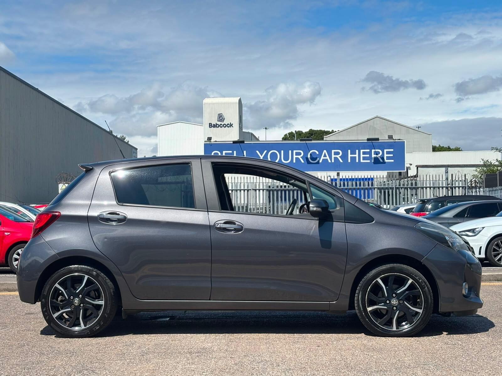 Toyota Yaris view 17