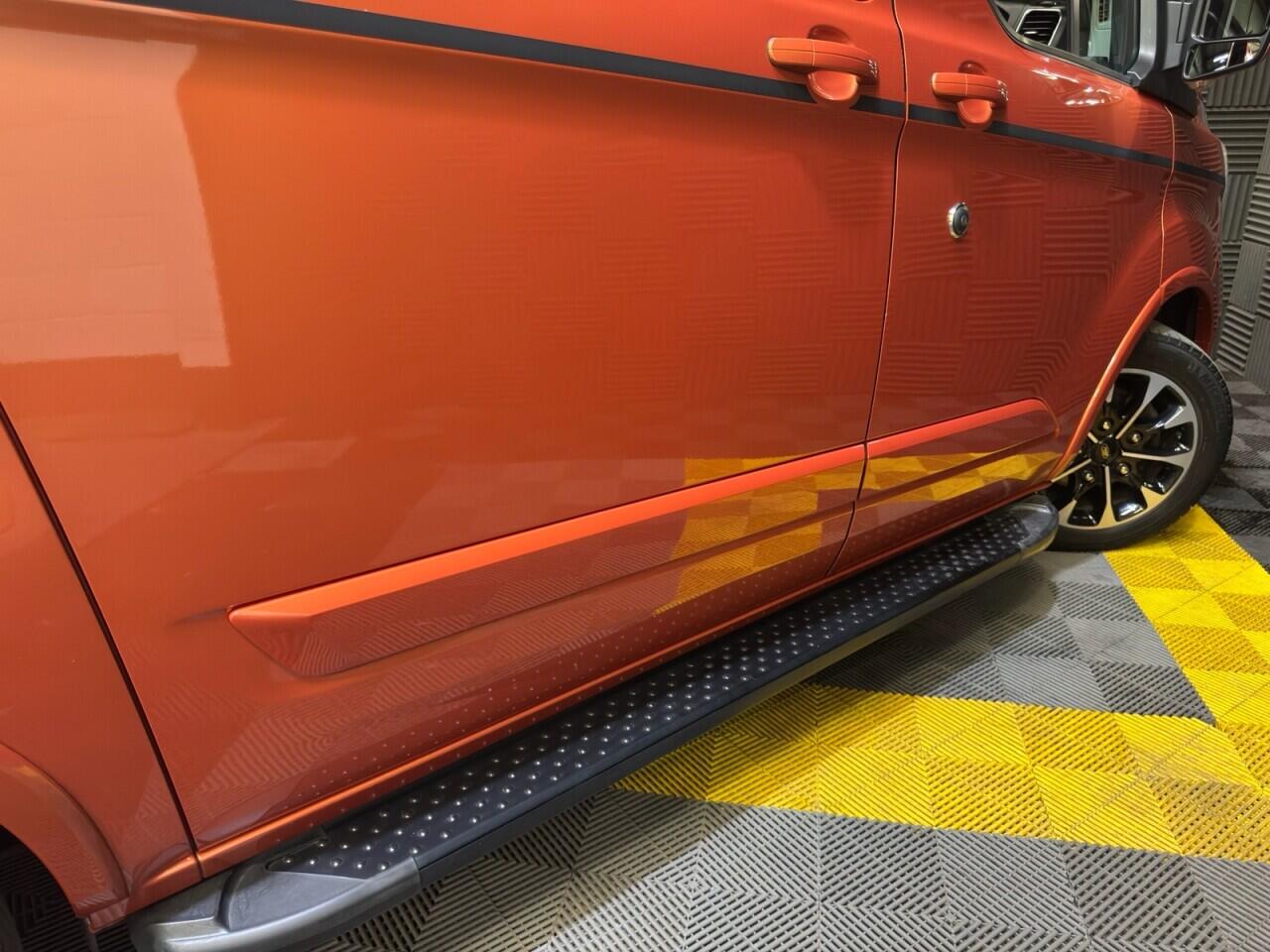 Ford Transit Custom view 31