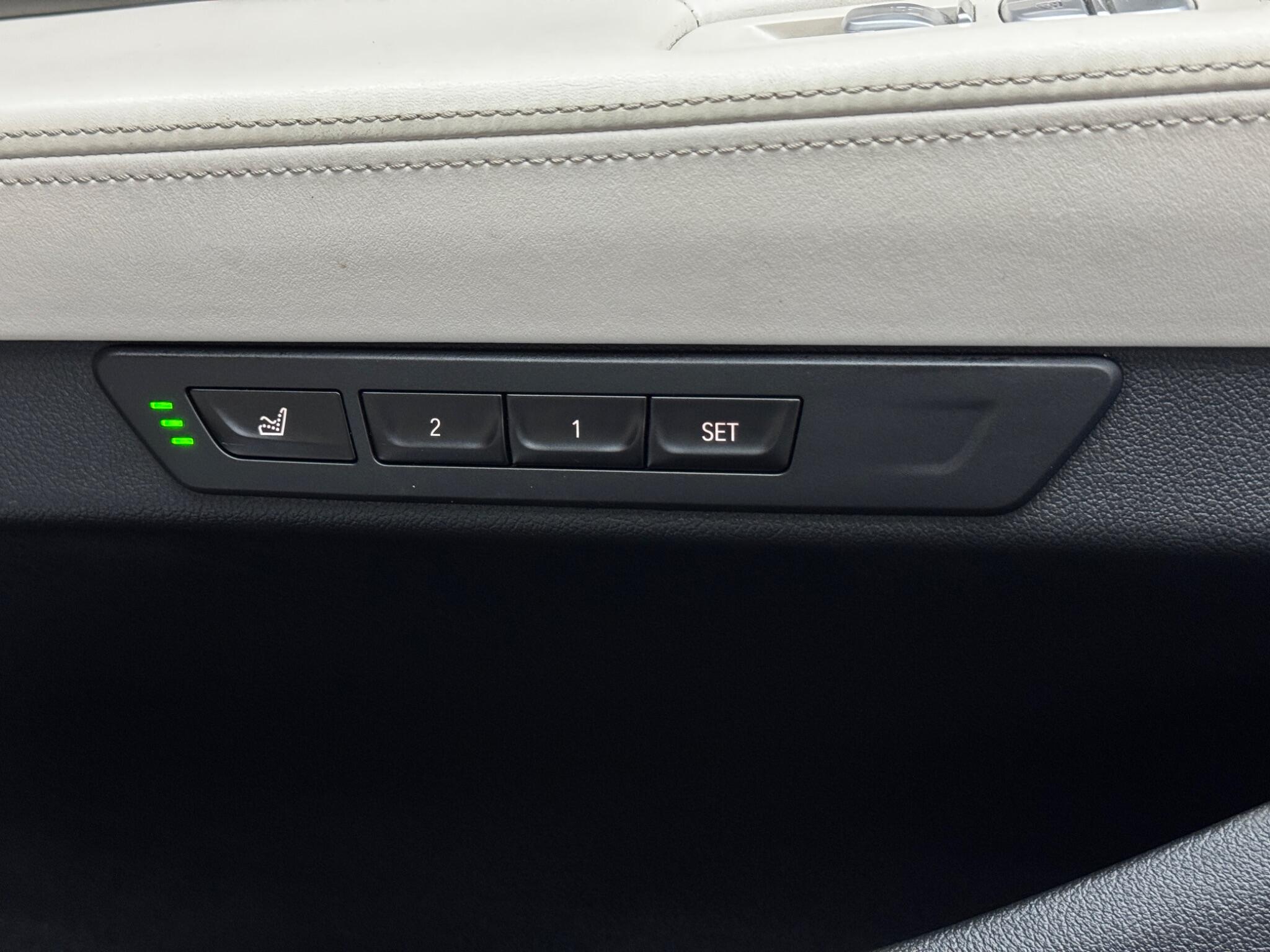 BMW 7 Series view 55