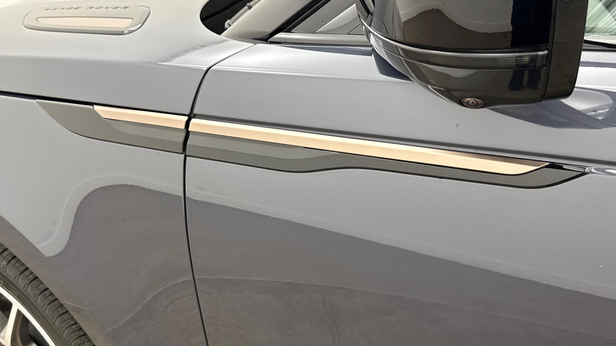 Land Rover Range Rover Velar view 20
