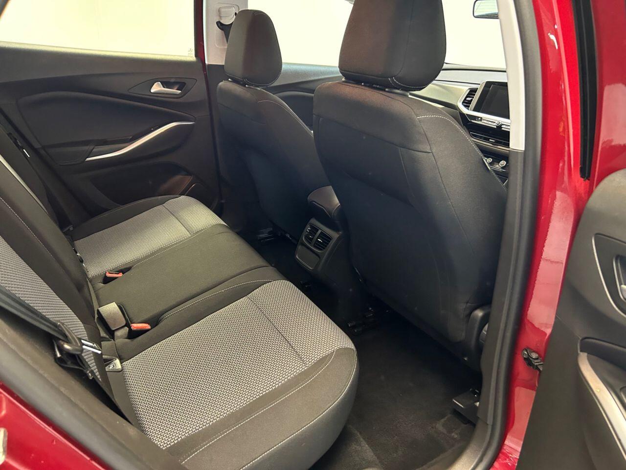 Vauxhall Grandland view 39