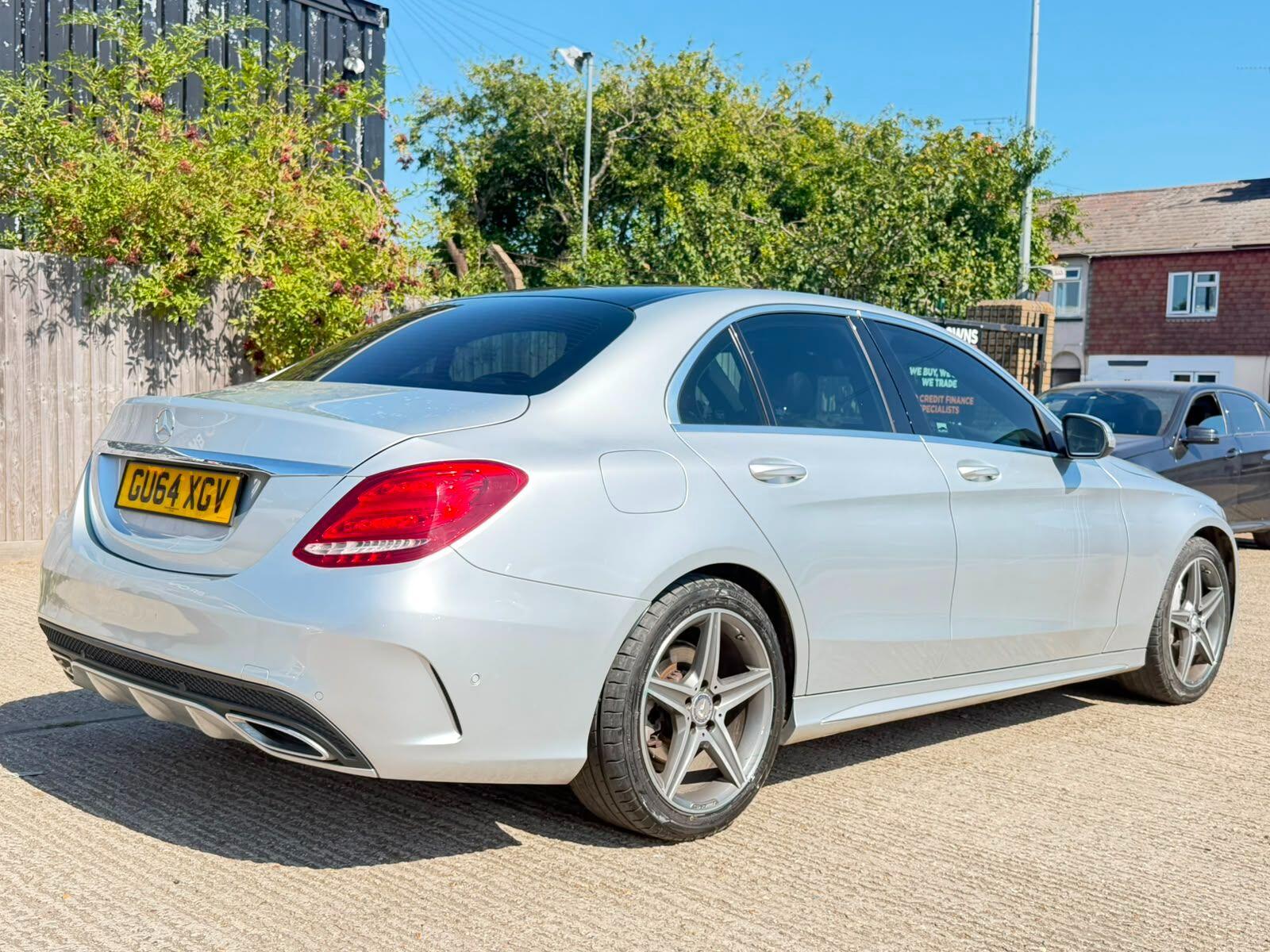 Mercedes-Benz C-Class view 3