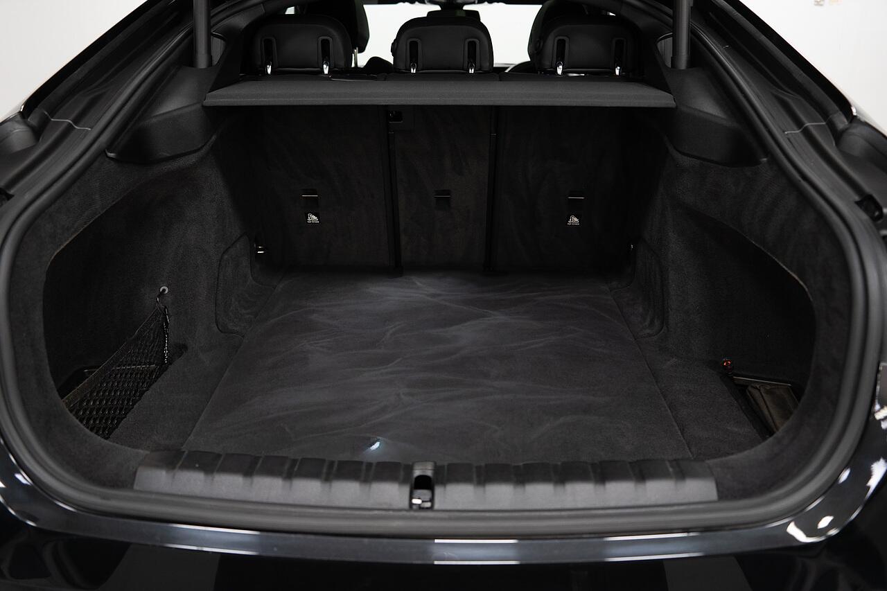BMW I4 view 45