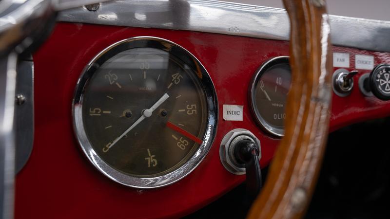 Fiat 1100 view 33