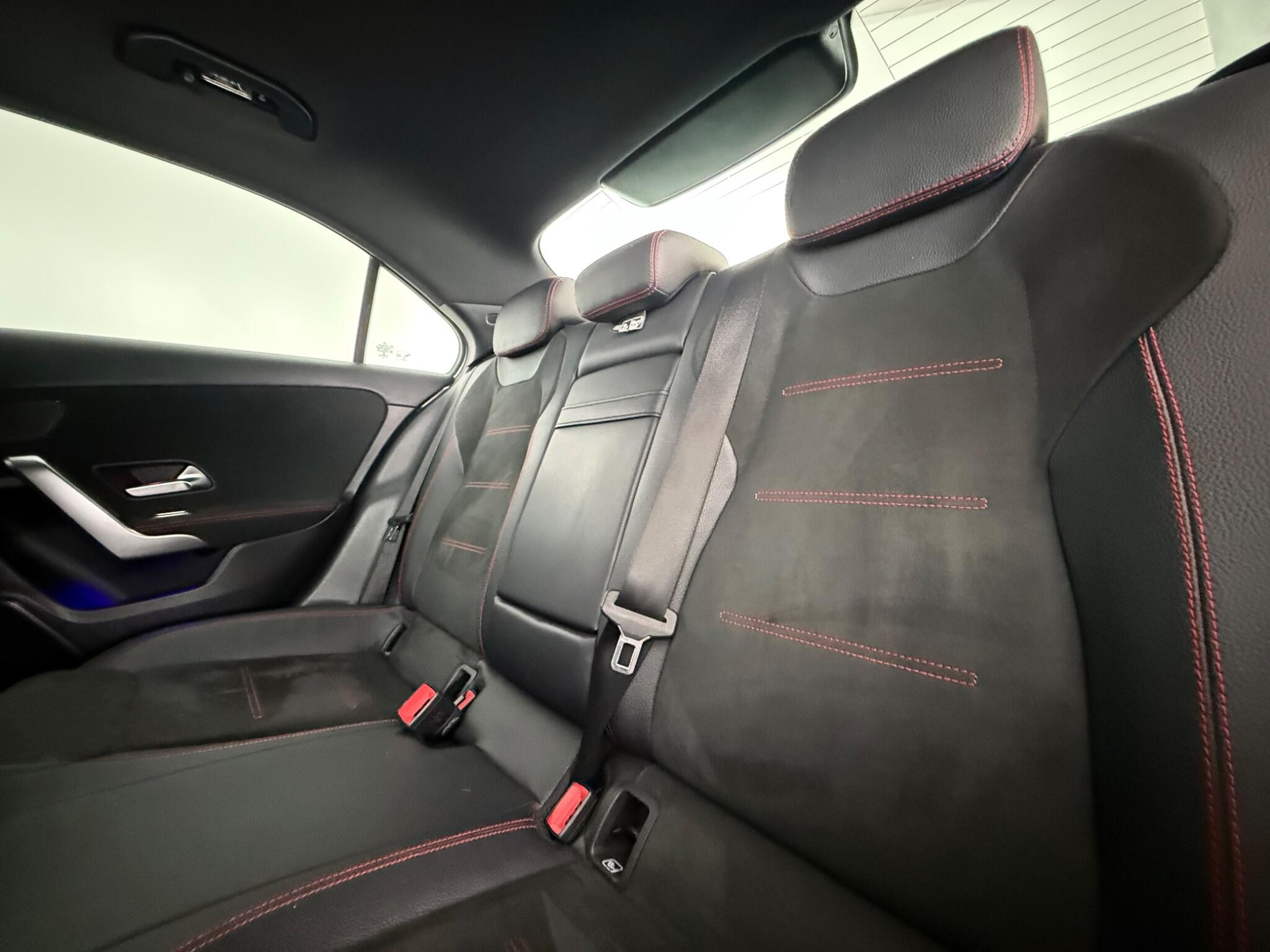Mercedes-Benz A-Class view 32