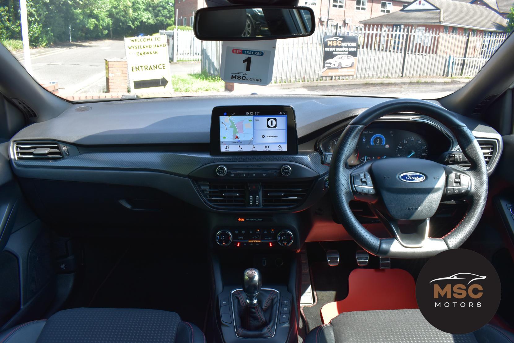 Ford Focus view 41