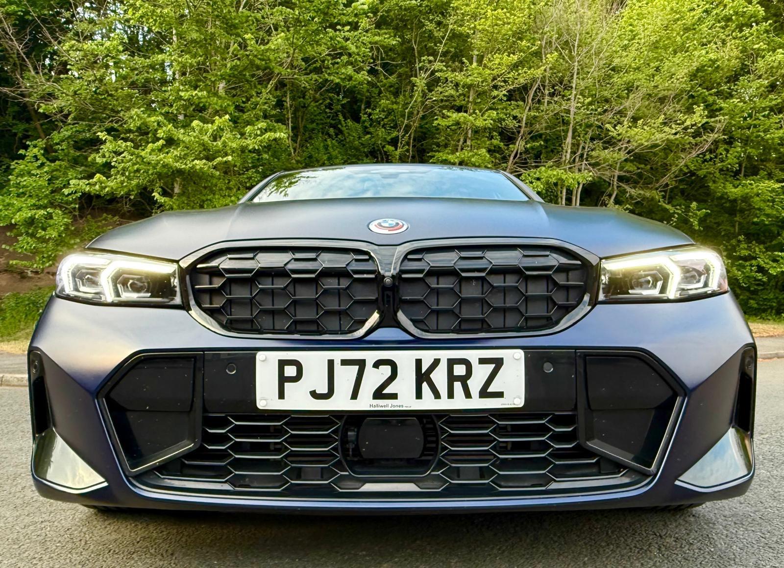 BMW 3 Series view 5