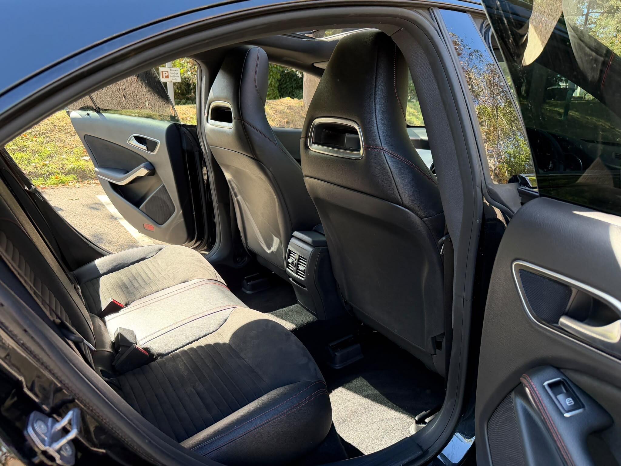 Mercedes-Benz Cla view 19