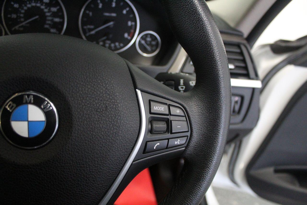 BMW 3 Series view 48