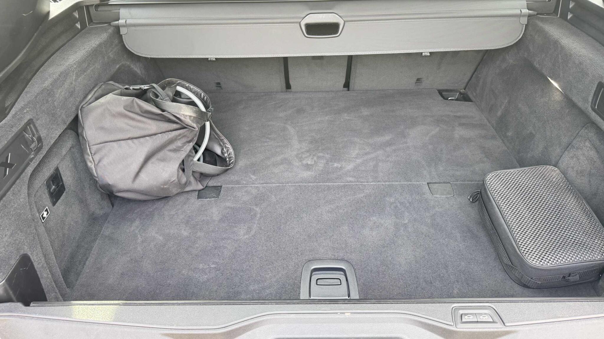 BMW X5 view 12
