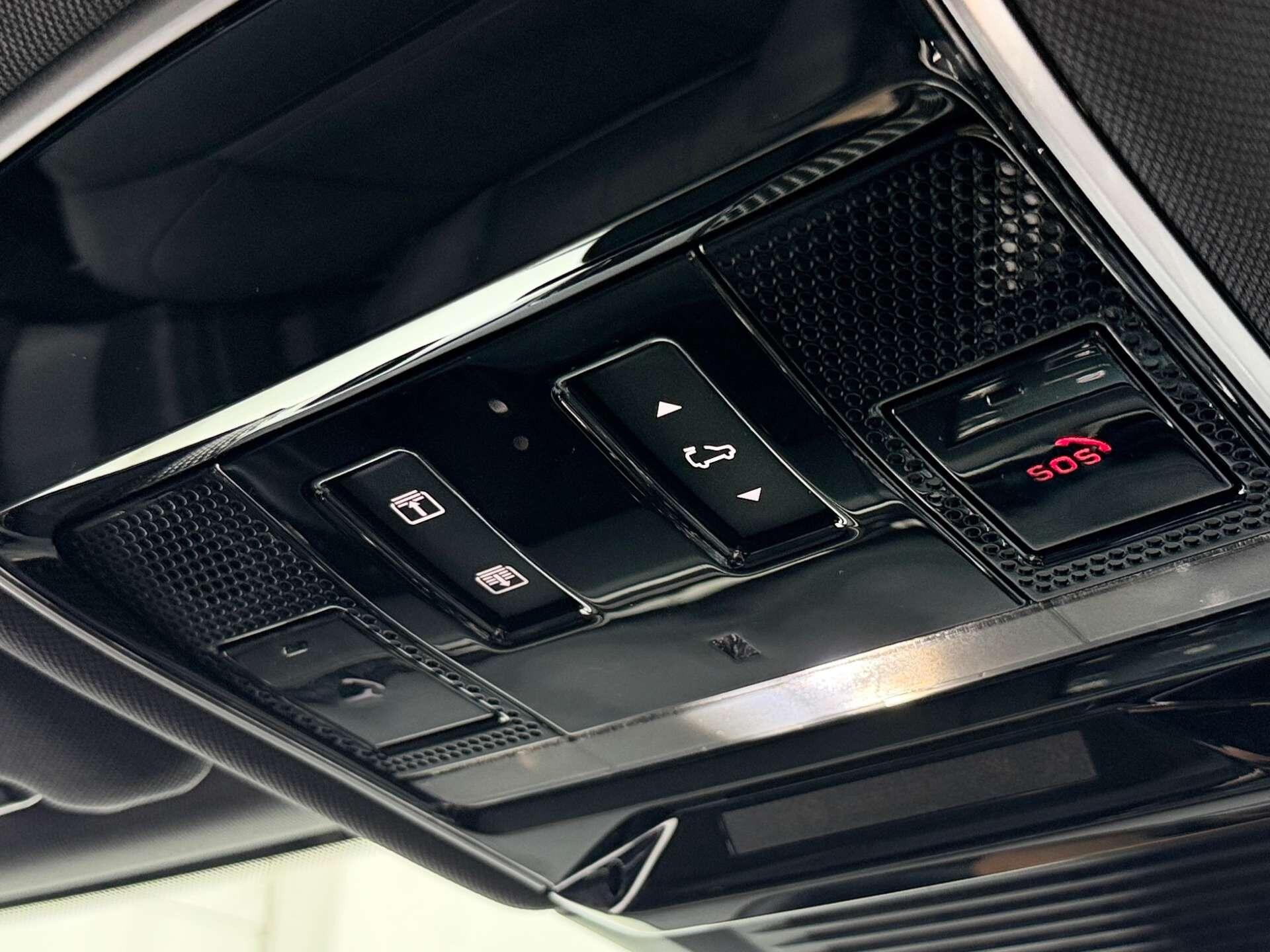 Land Rover Range Rover Sport view 33