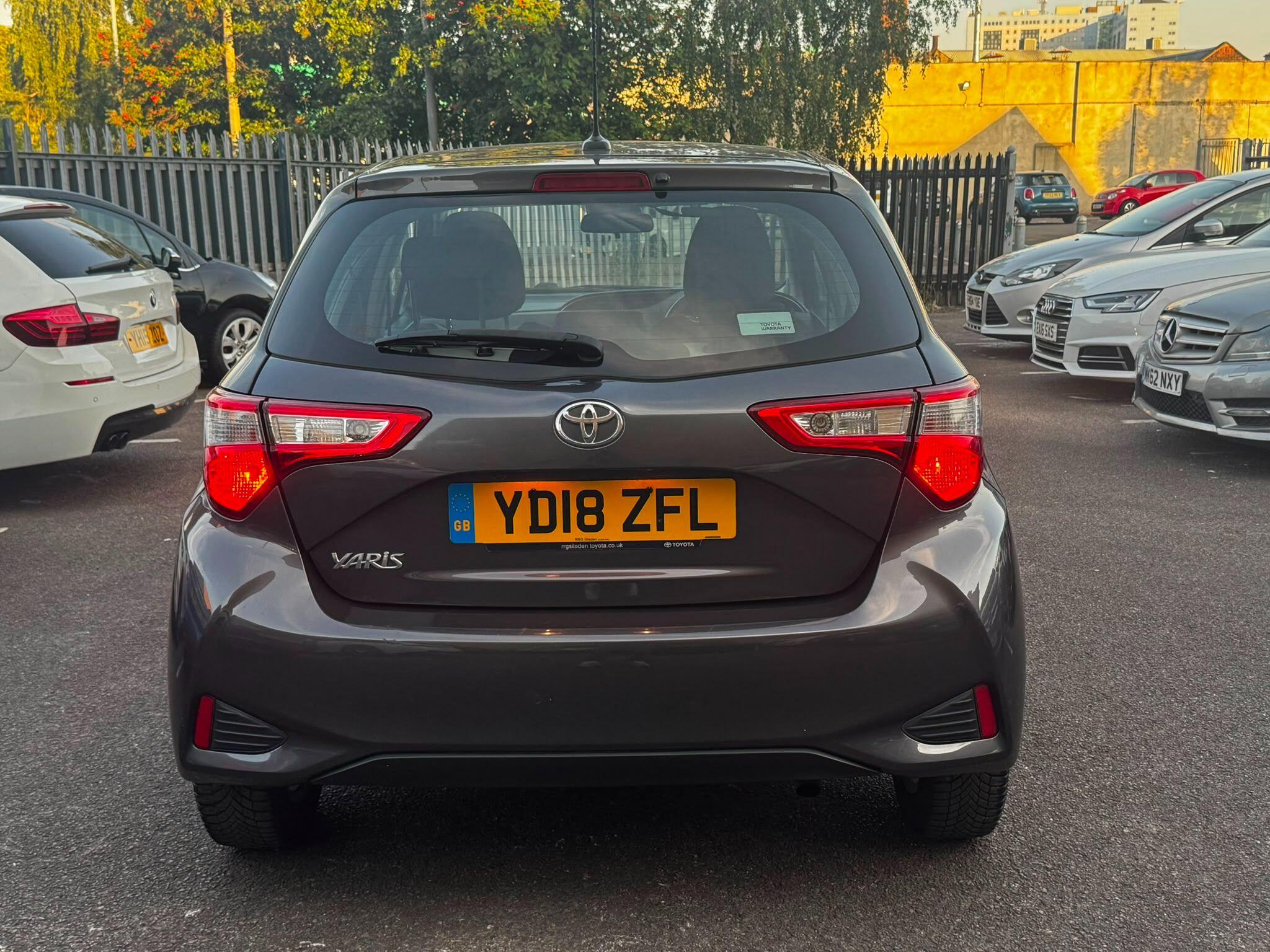 Toyota Yaris view 8