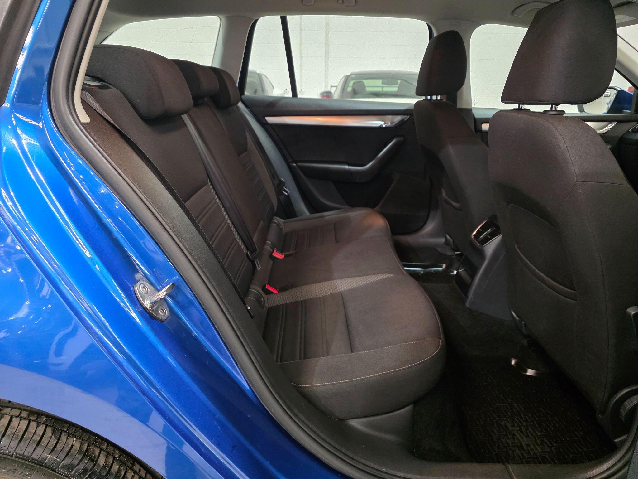 Skoda Octavia view 21