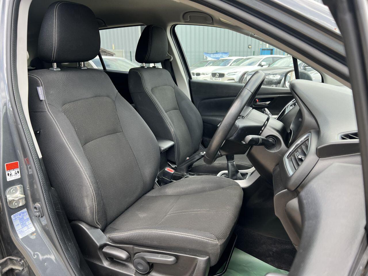 Suzuki SX4 S-Cross view 16