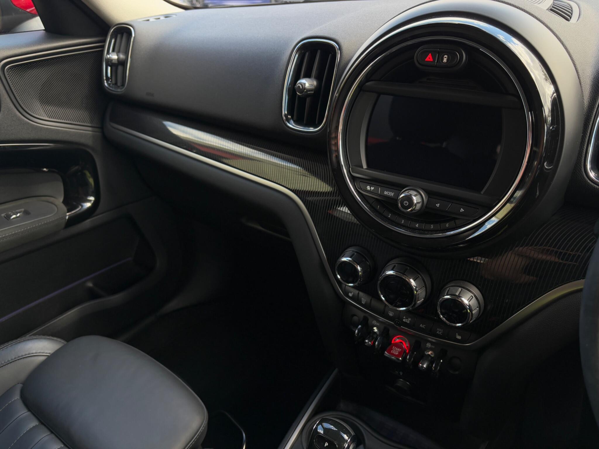 Mini Countryman view 20