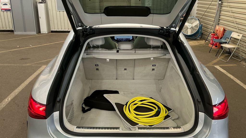 Mercedes-Benz EQS view 9