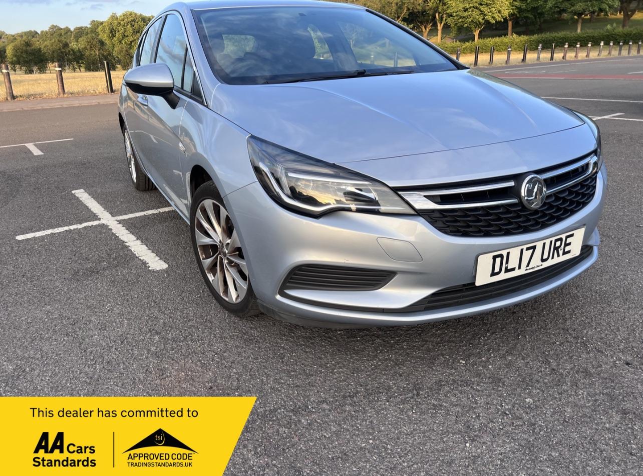 2017 Vauxhall Astra 1.4i Design Euro 6 5dr • 48,900 miles image 1