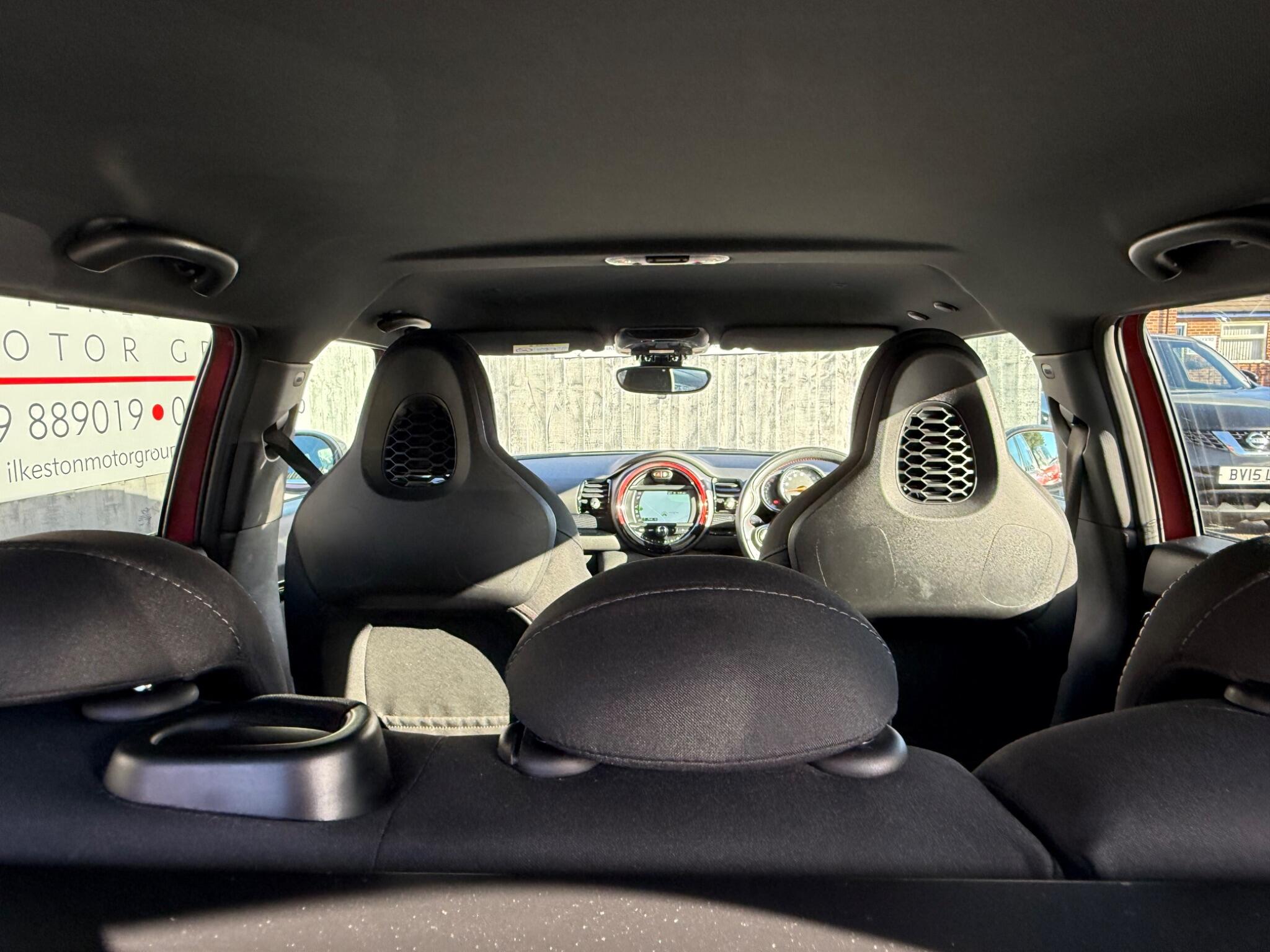 2020 MINI Clubman 1.5 Cooper Sport Euro 6 (s/s) 6dr • 32,400 miles image 23