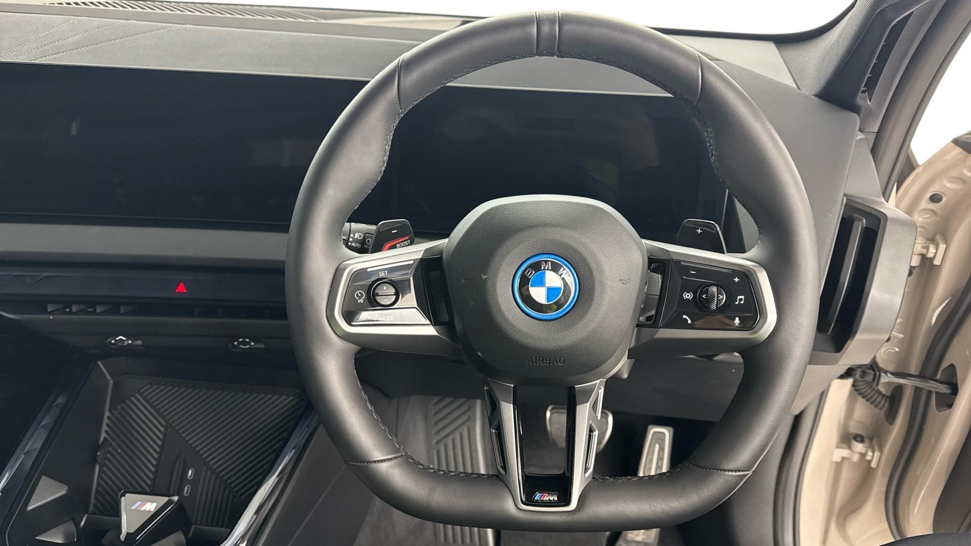 BMW X3 view 5