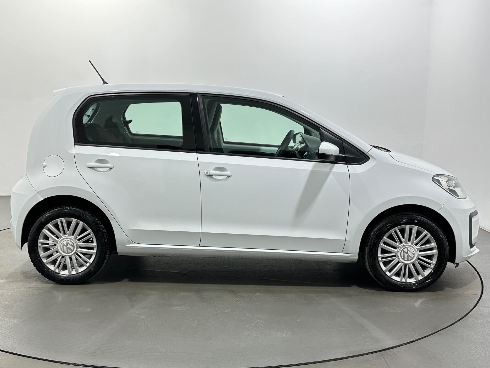 Volkswagen Up! view 9