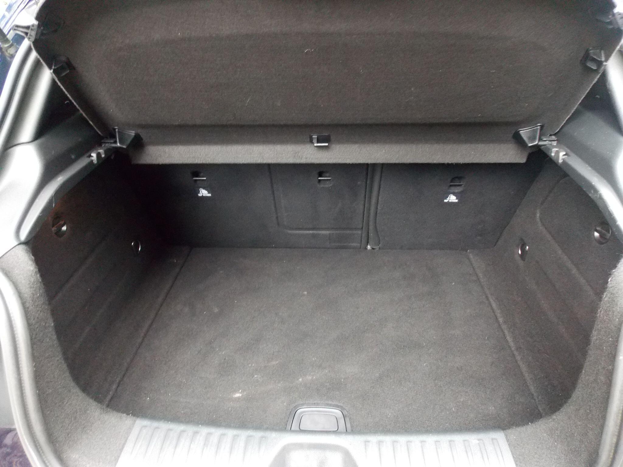 Mercedes-Benz A-Class view 31