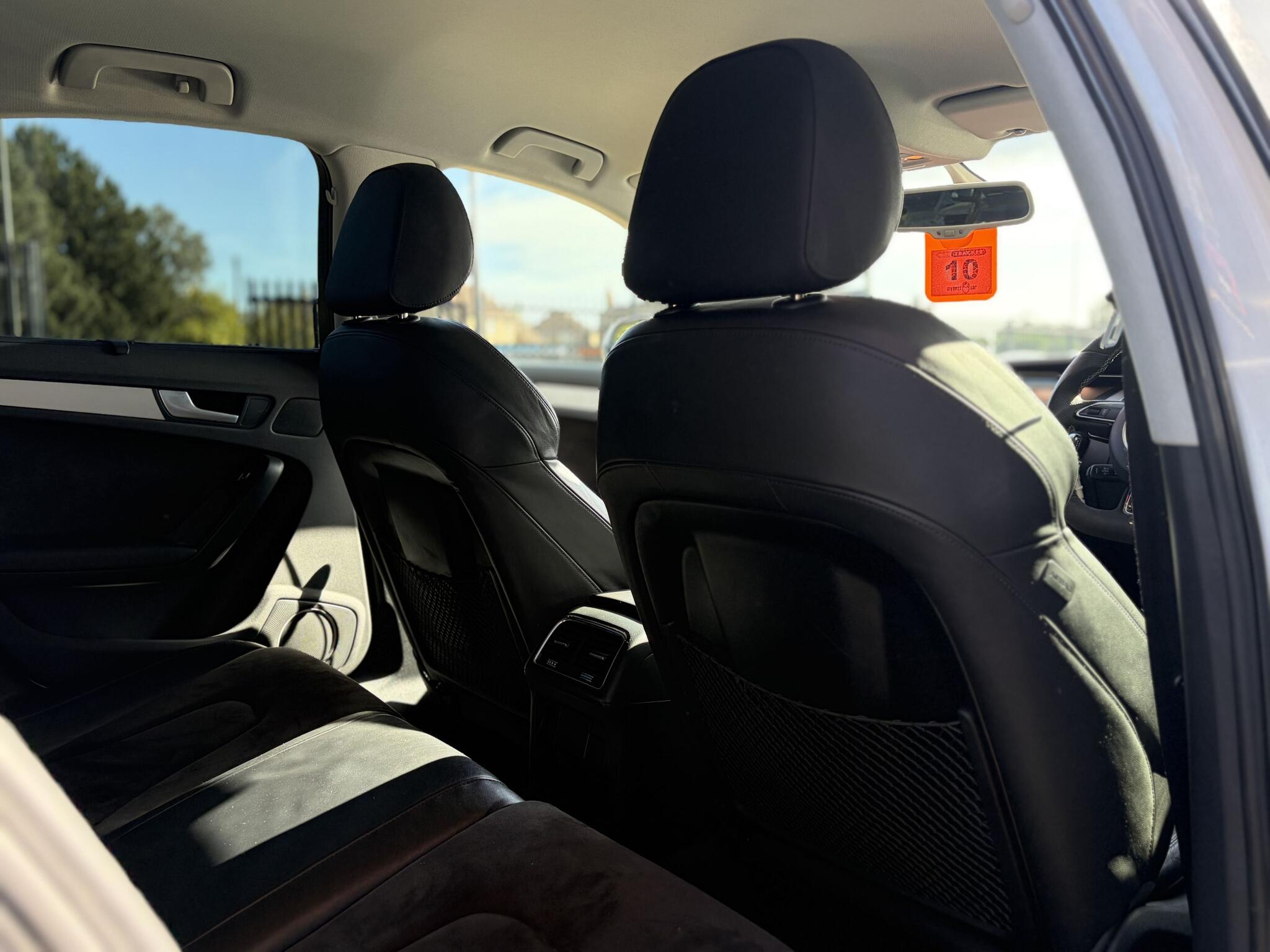 Audi S4 view 30