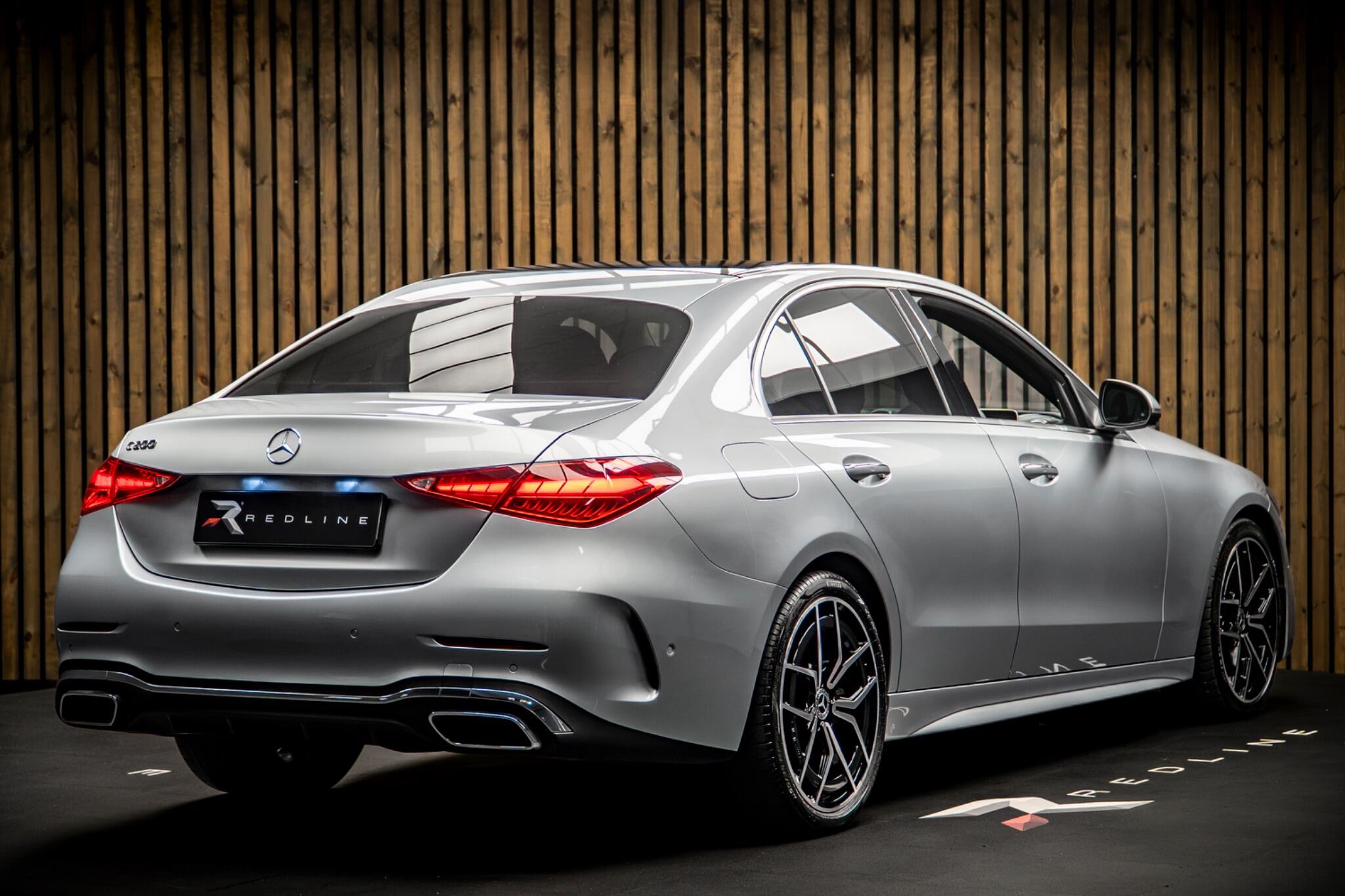 Mercedes-Benz C-Class view 4