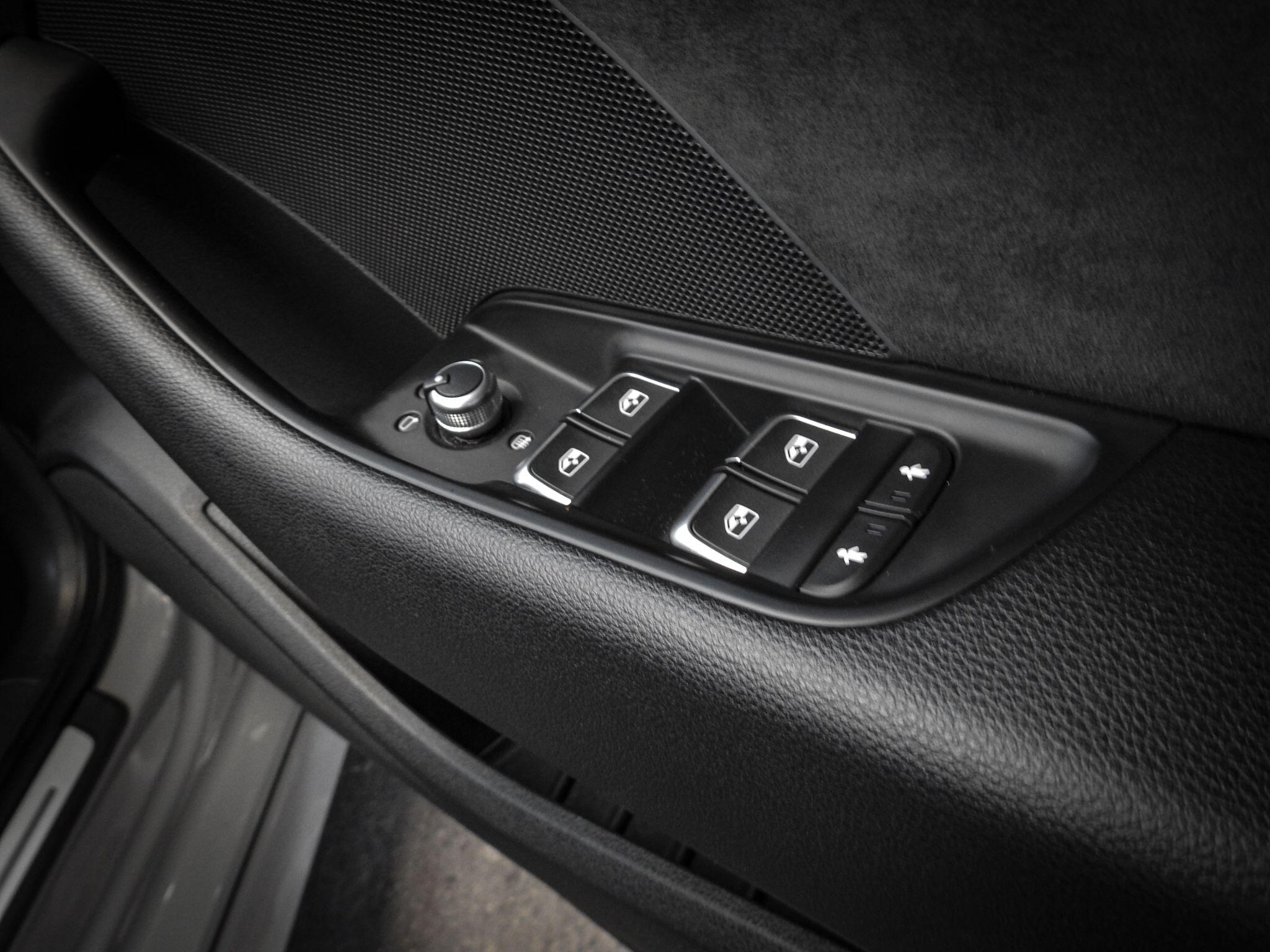 Audi RS3 view 30